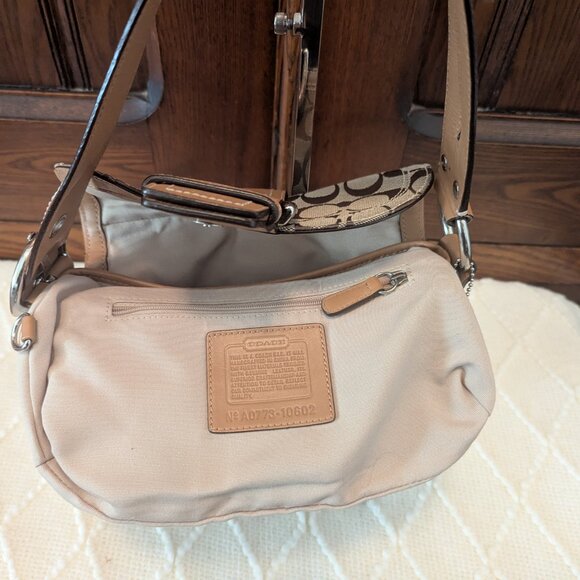 Coach Tan khaki signature C soho hobo bag 10602 y2k - Picture 11 of 12